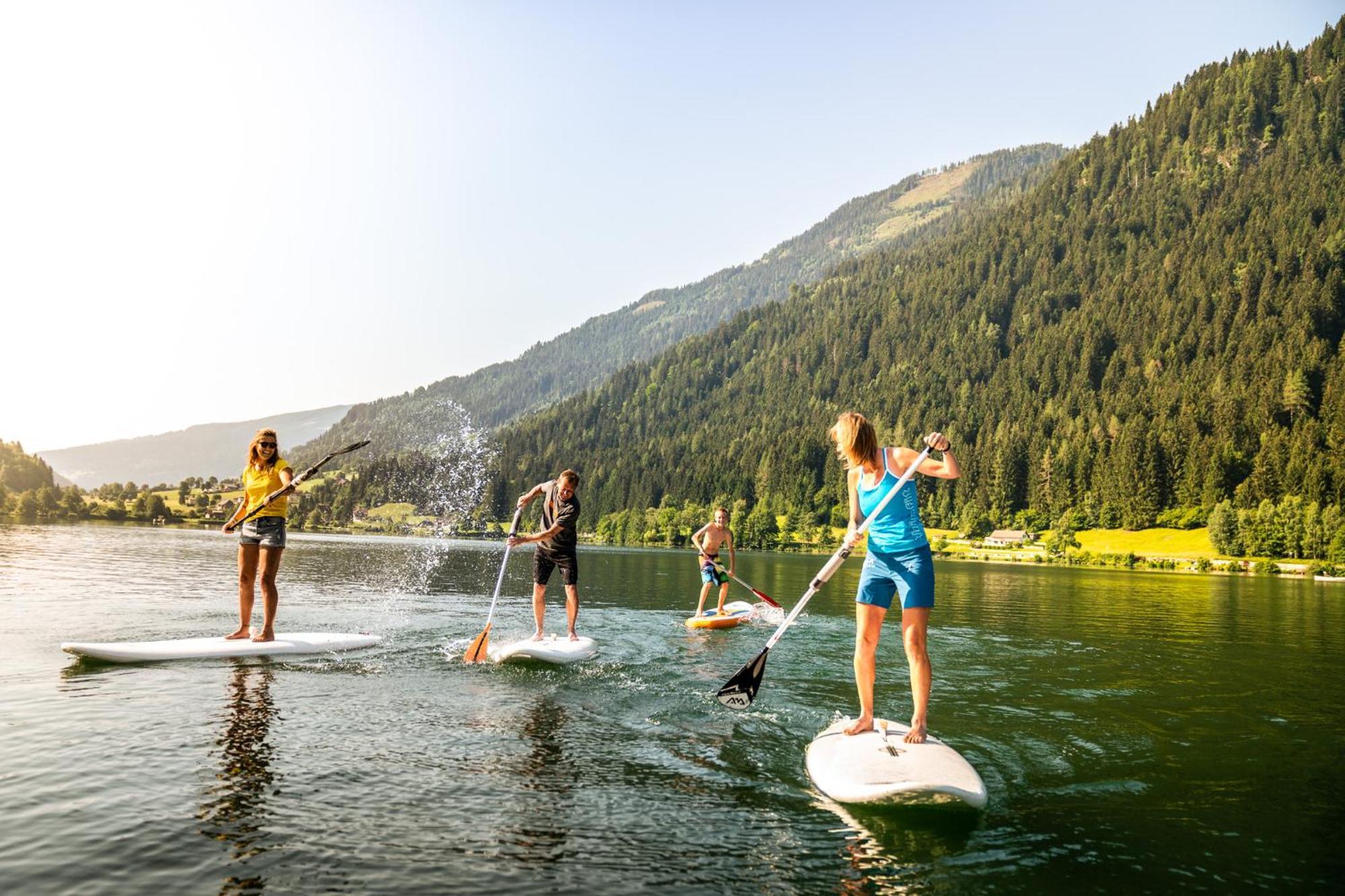 Familien- Sportresort Brennseehof Фельд-ам-Зее Экстерьер фото